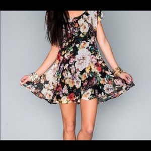 Show me your mumu floral dress